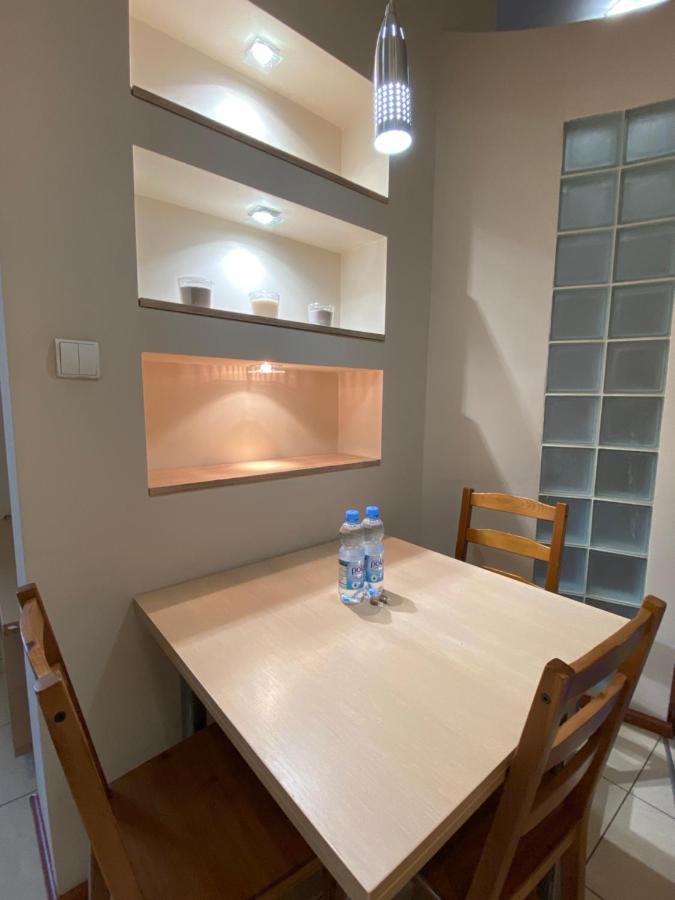 Klimatyczny Apartament Przy Rynku Wrocław Kültér fotó