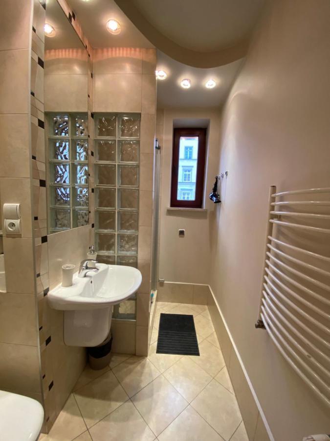 Klimatyczny Apartament Przy Rynku Wrocław Kültér fotó