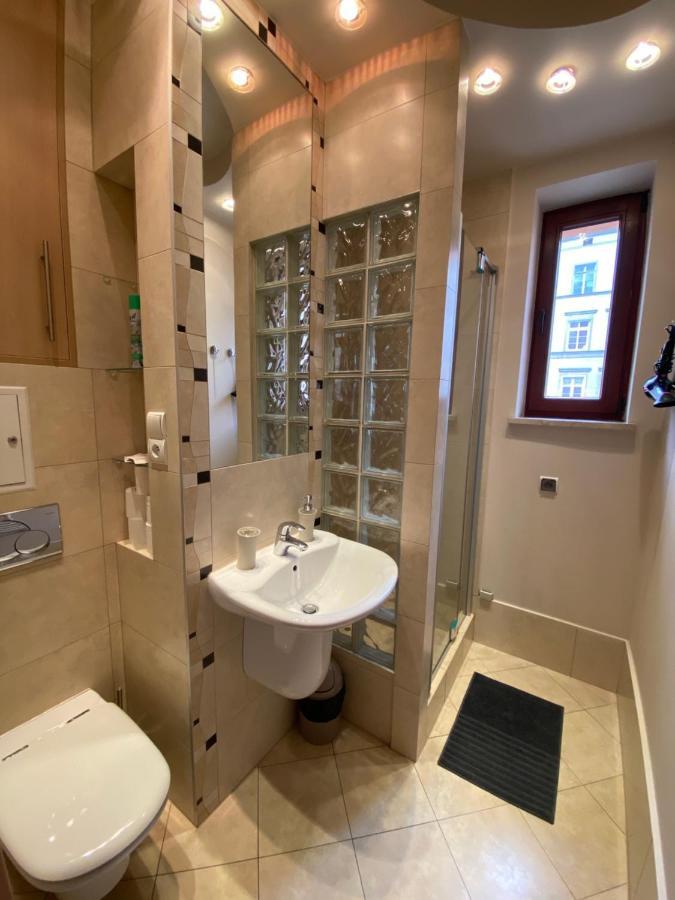 Klimatyczny Apartament Przy Rynku Wrocław Kültér fotó