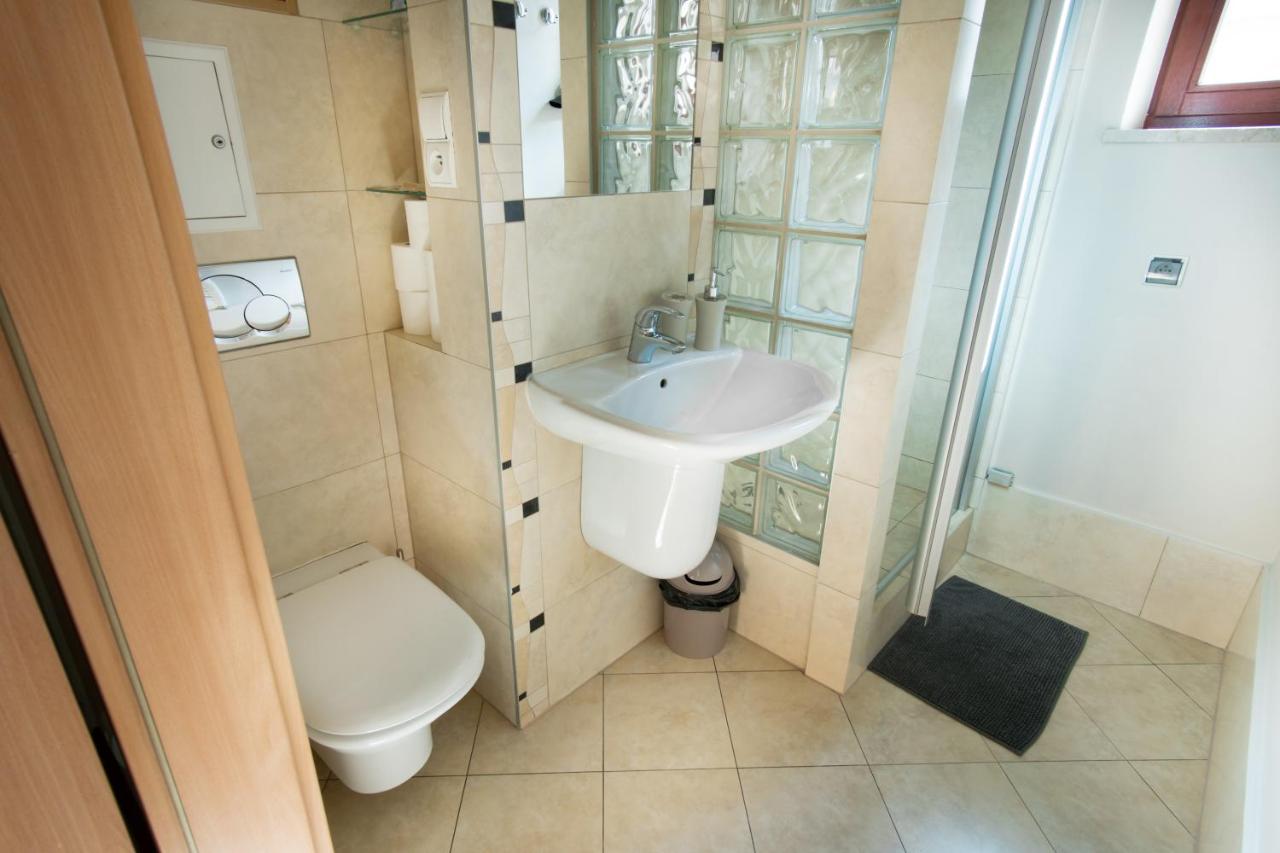 Klimatyczny Apartament Przy Rynku Wrocław Kültér fotó