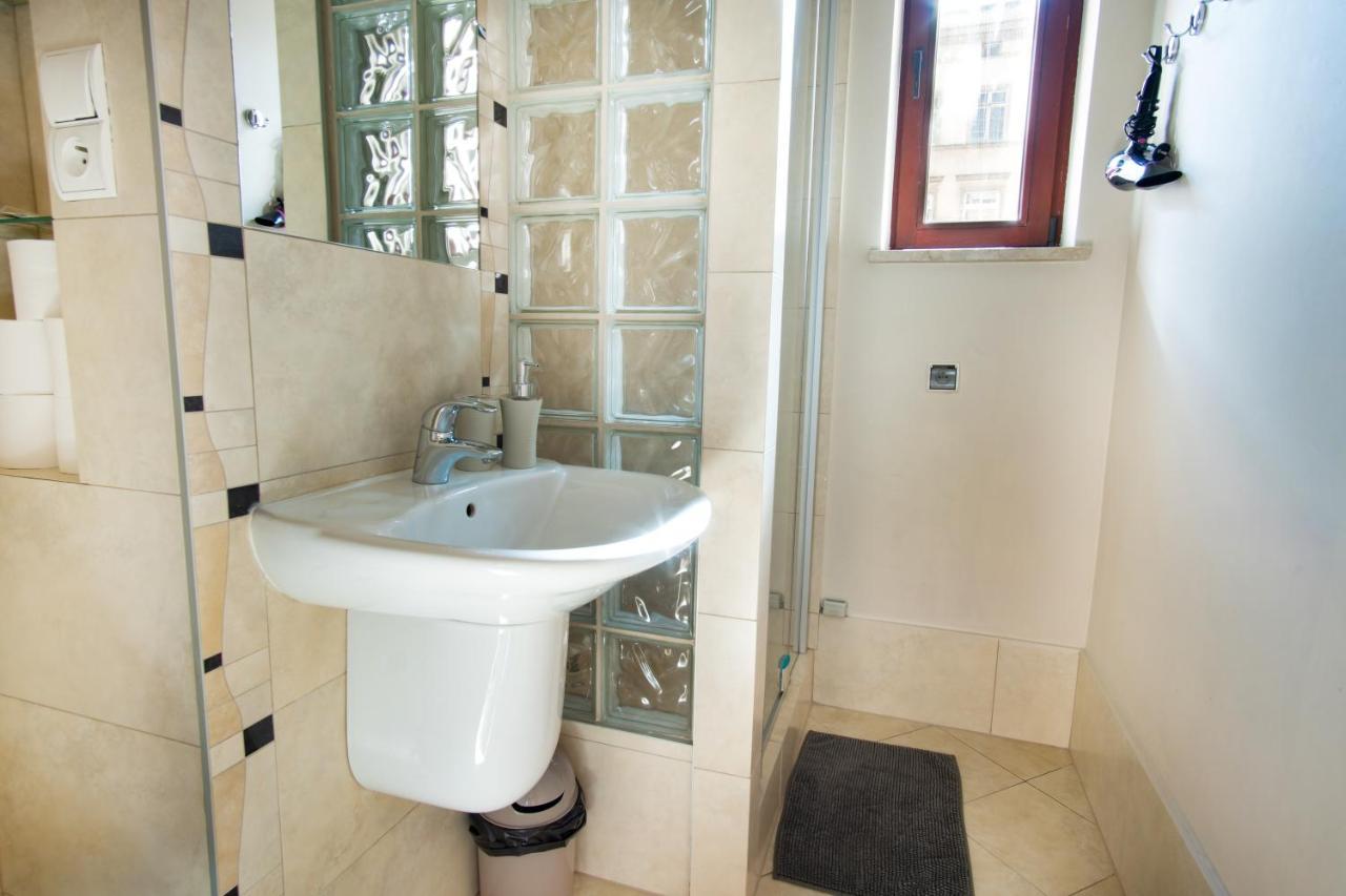 Klimatyczny Apartament Przy Rynku Wrocław Kültér fotó