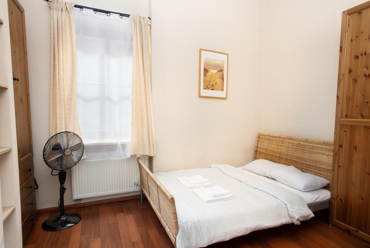 Klimatyczny Apartament Przy Rynku Wrocław Kültér fotó